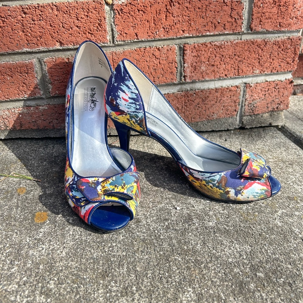 Coach and Four Multicolor Peep Toe Heels Size 8 Abstract Print